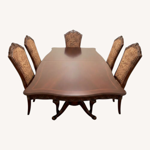 Used Traditional Style Dining Table Set with 8 Chairs for sale on AptDeco