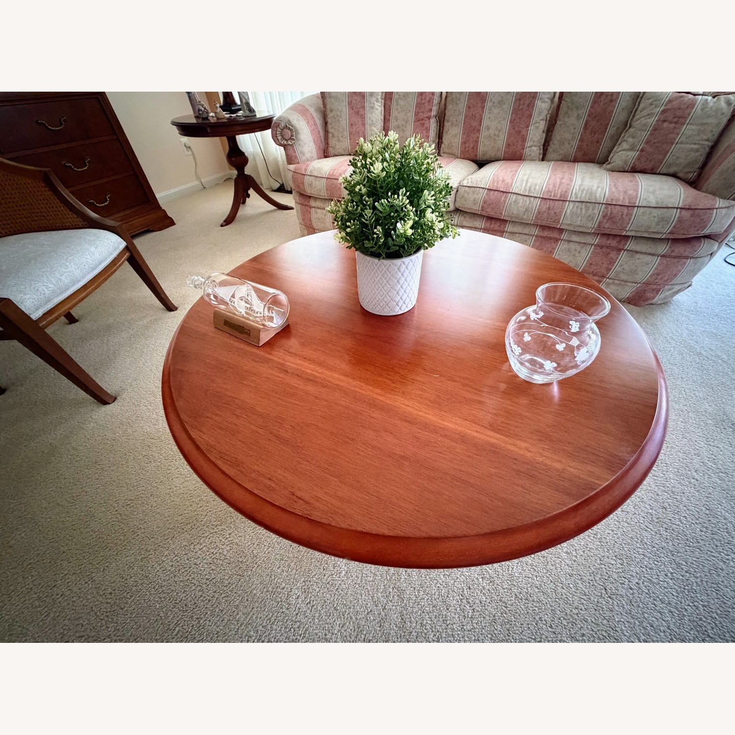 Solid Wood Round Pedestal Table - image-3