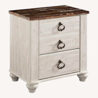 Ashley Furniture Willowton Nightstand Set
