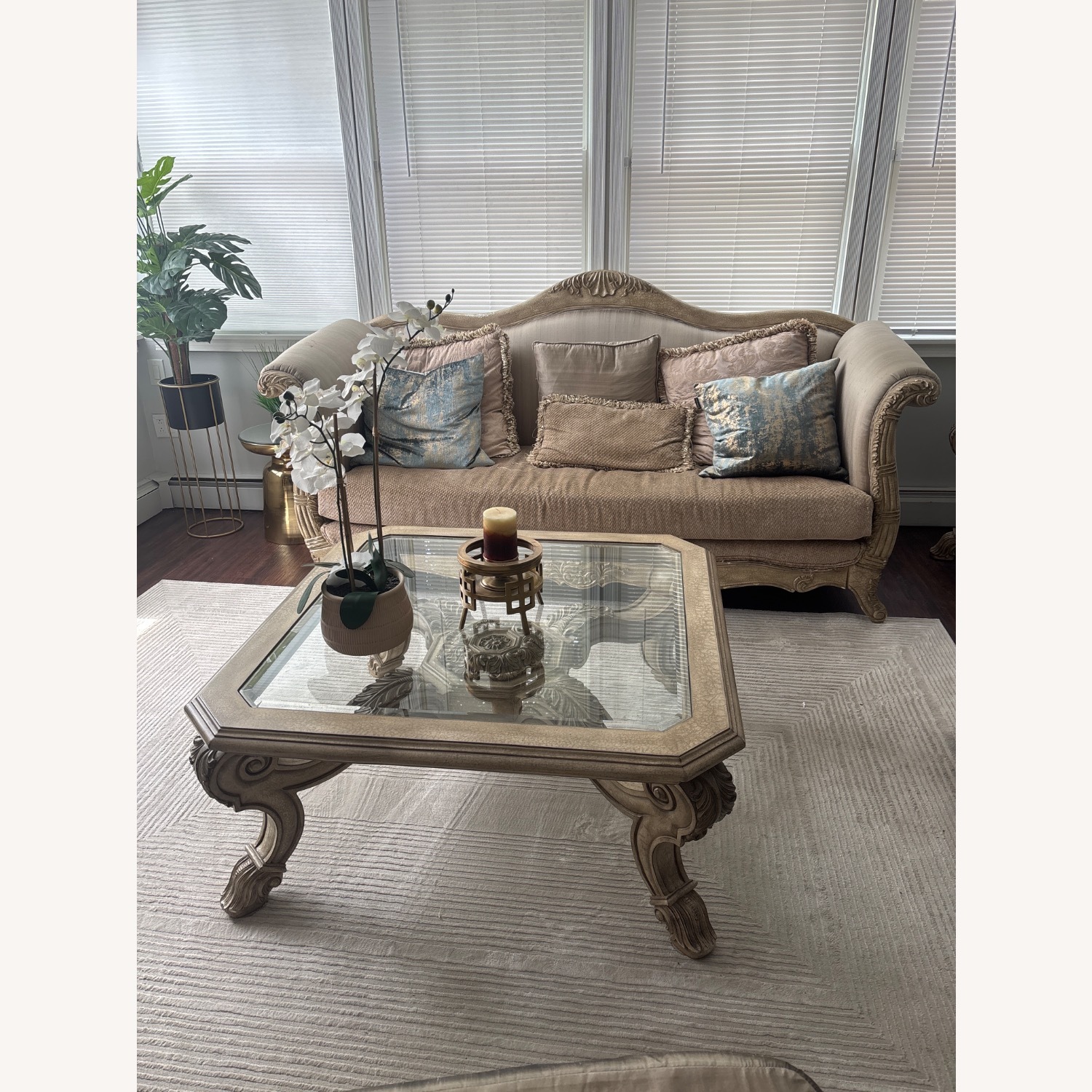 Schandig Sofa - image-1