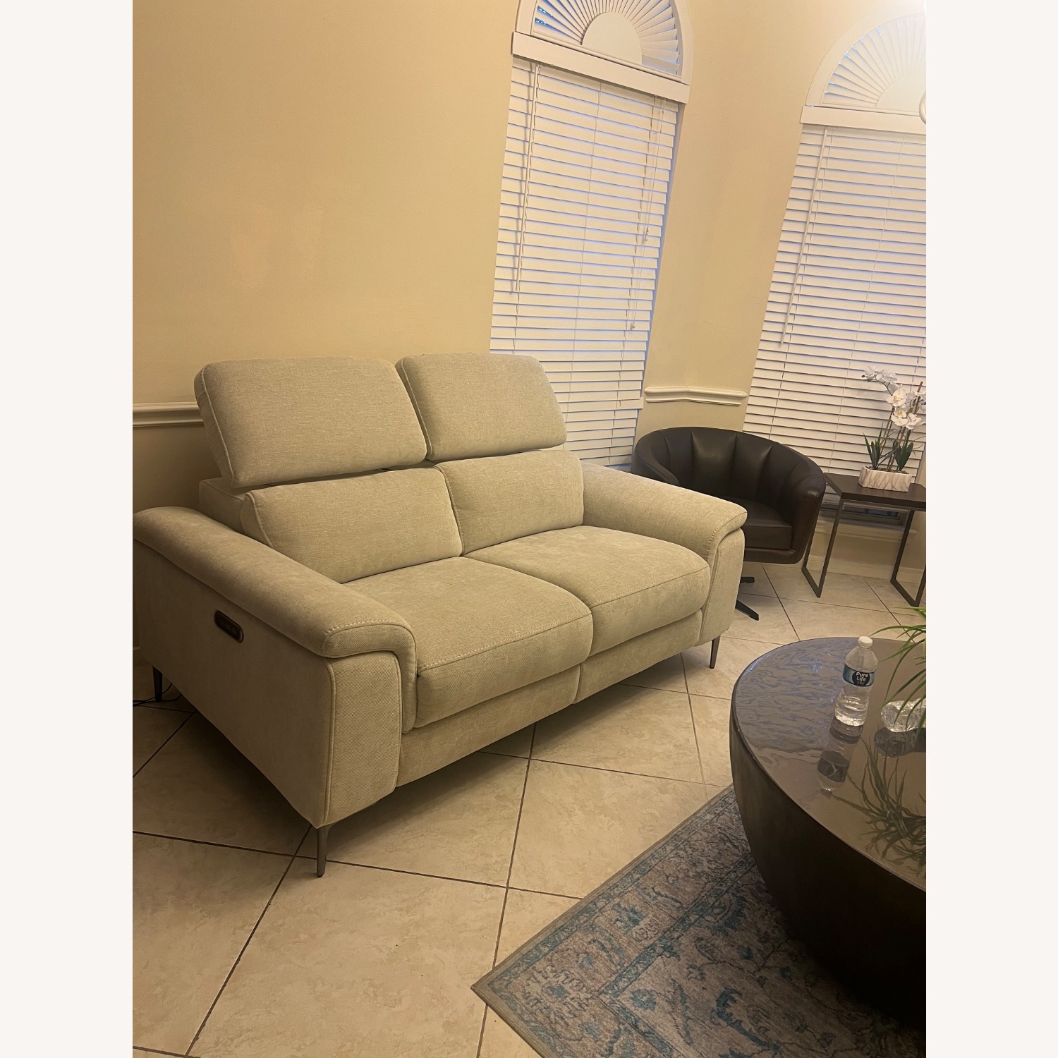 Rooms To Go Light Gray Fabric 3+ Seater Sofa - image-4