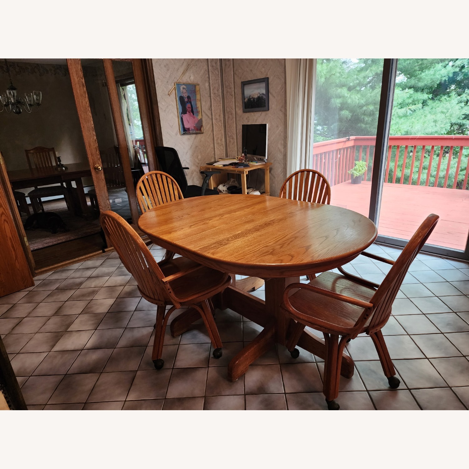 Solid Oak Dining Table with 4 Rolling Chairs - image-3