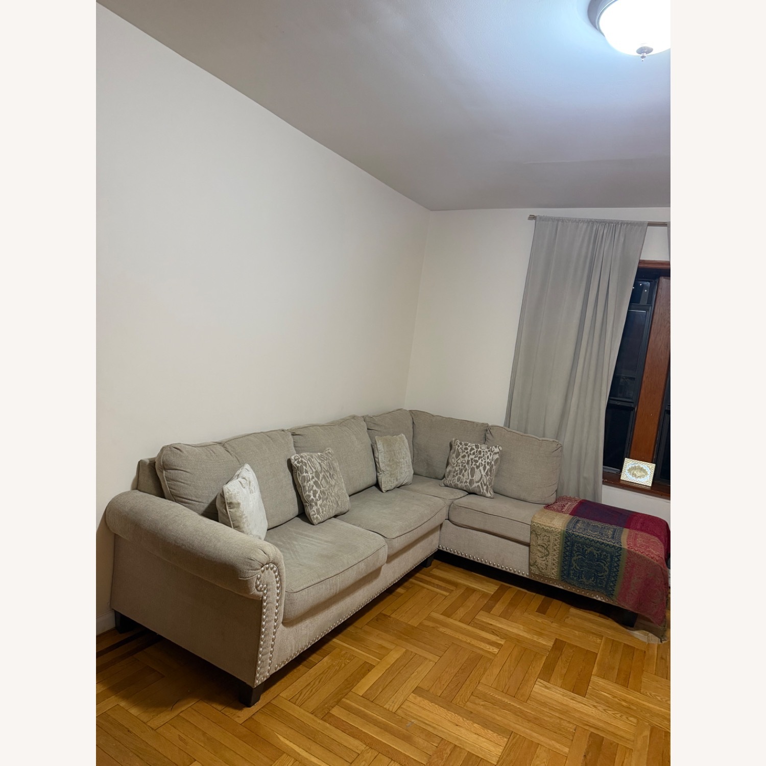 Couch - image-3