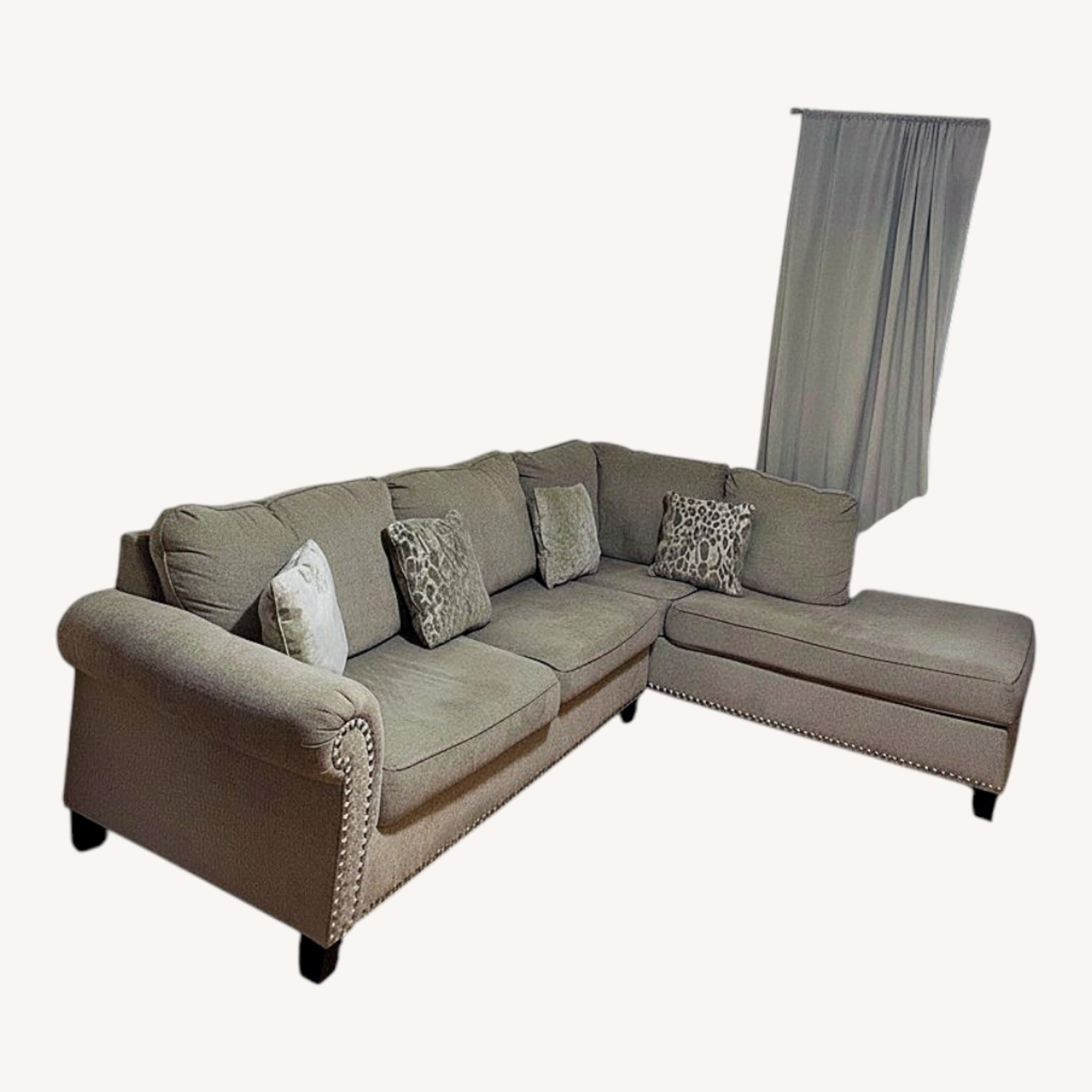 Couch - image-0