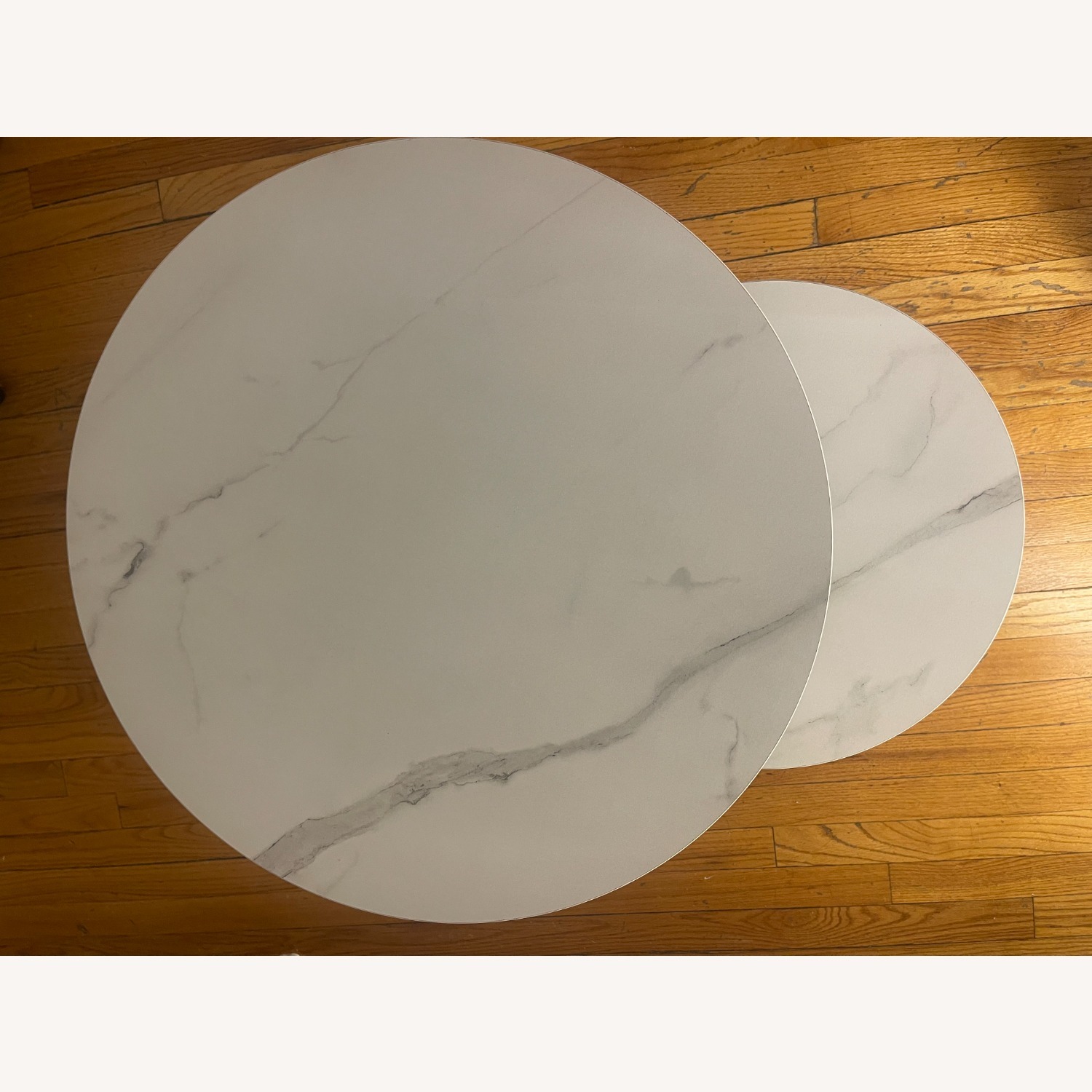 Amazon 2 Stackable White Wood Veneer Coffee Tables - image-6