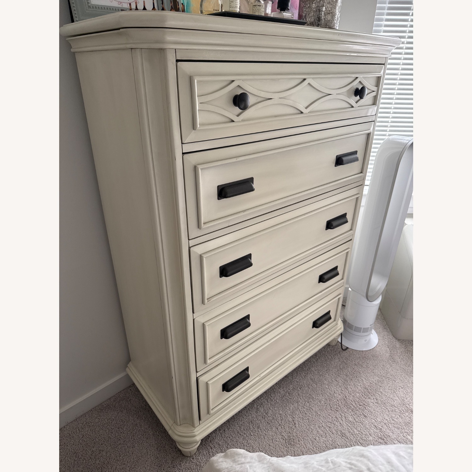 5 Drawer Chest With Flip Top Vanity Mirror - image-4