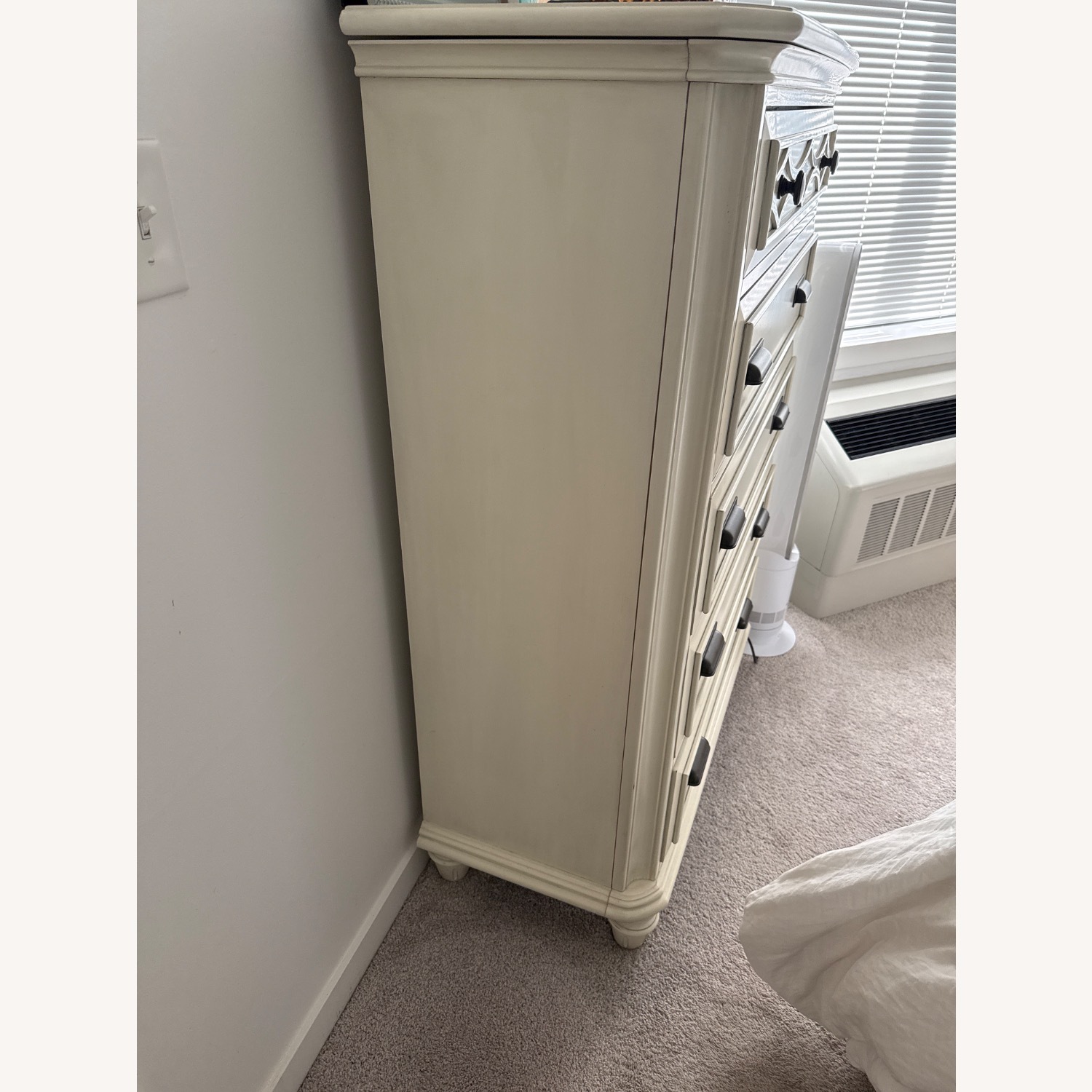5 Drawer Chest With Flip Top Vanity Mirror - image-3