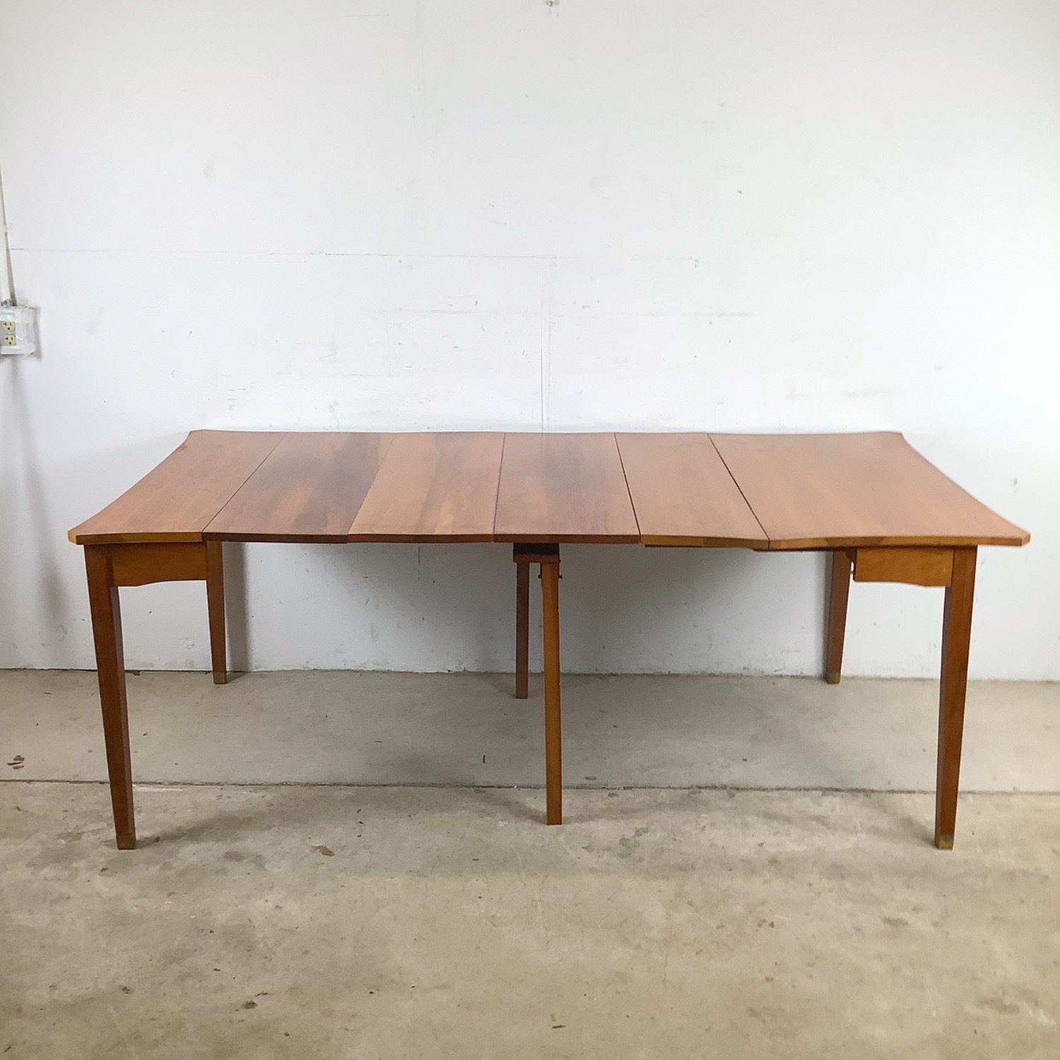 Mid-Century Console to Dining Table 21”–78” - image-14