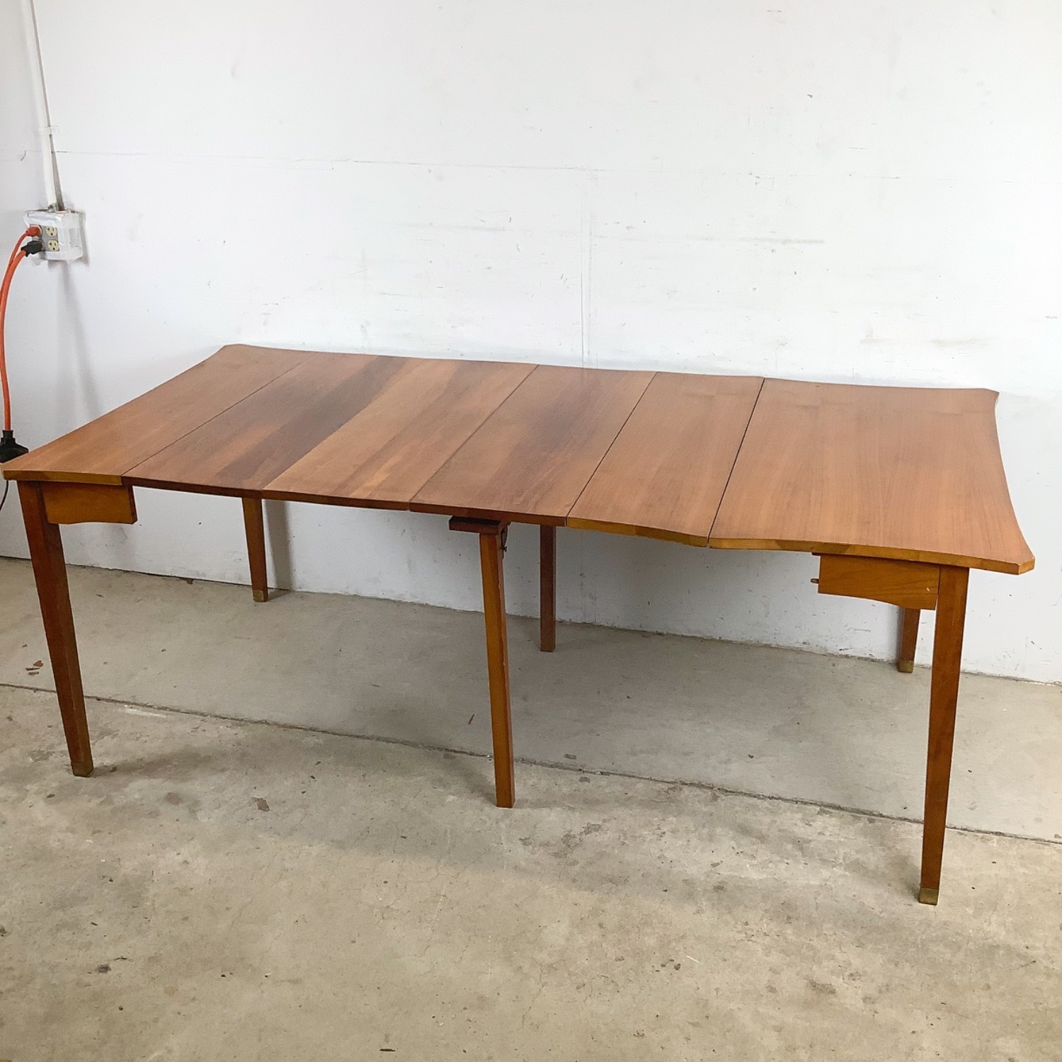Mid-Century Console to Dining Table 21”–78” - image-13