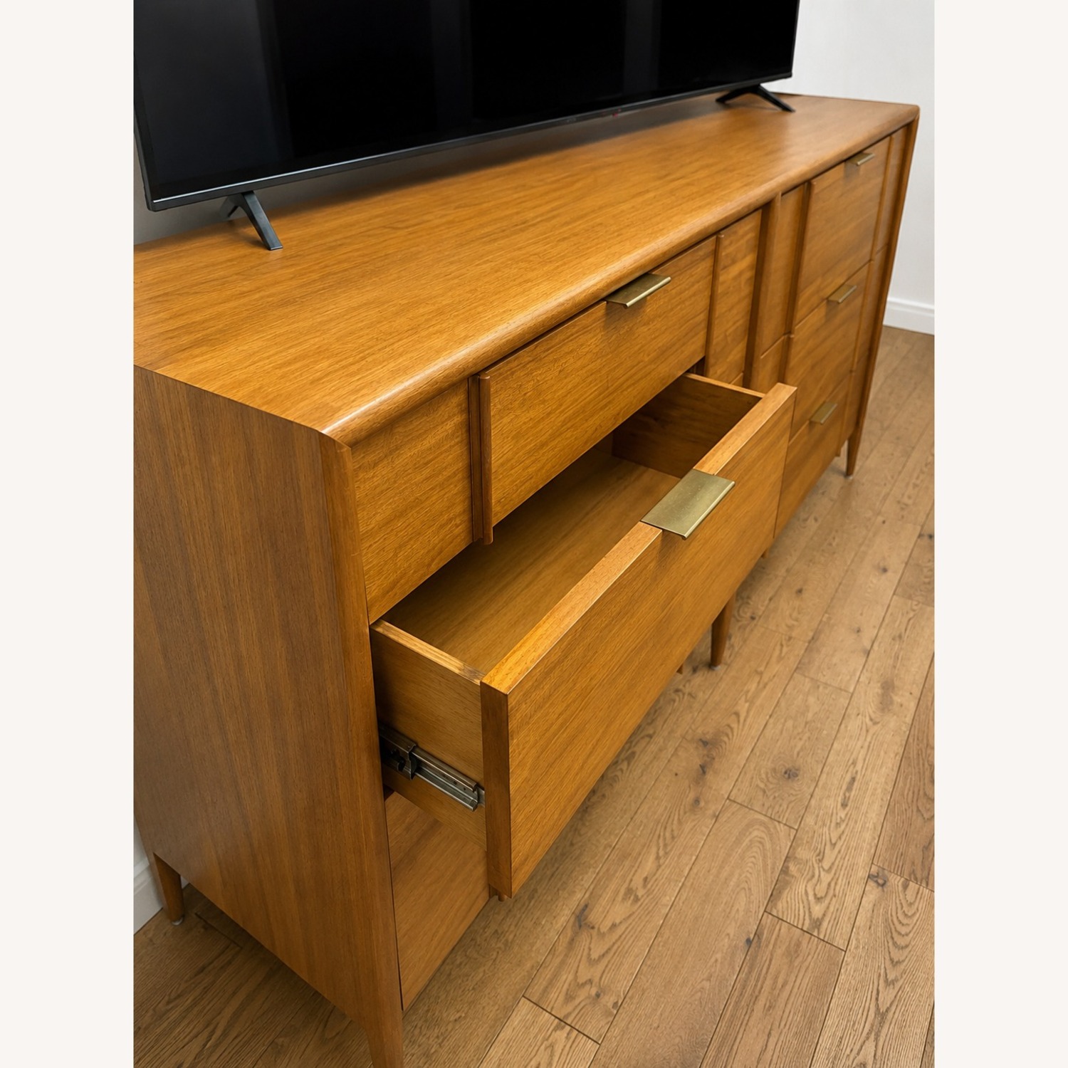 Anthropologie Quincy Six-Drawer Dresser (Acorn) - image-3