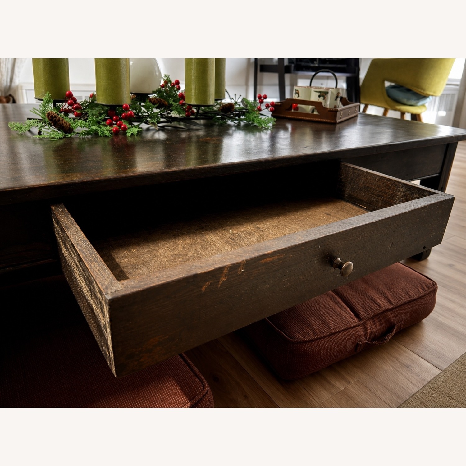 Taylor Made Custom Solid Wood Low Dining Tbl + 6 Cushions - image-4