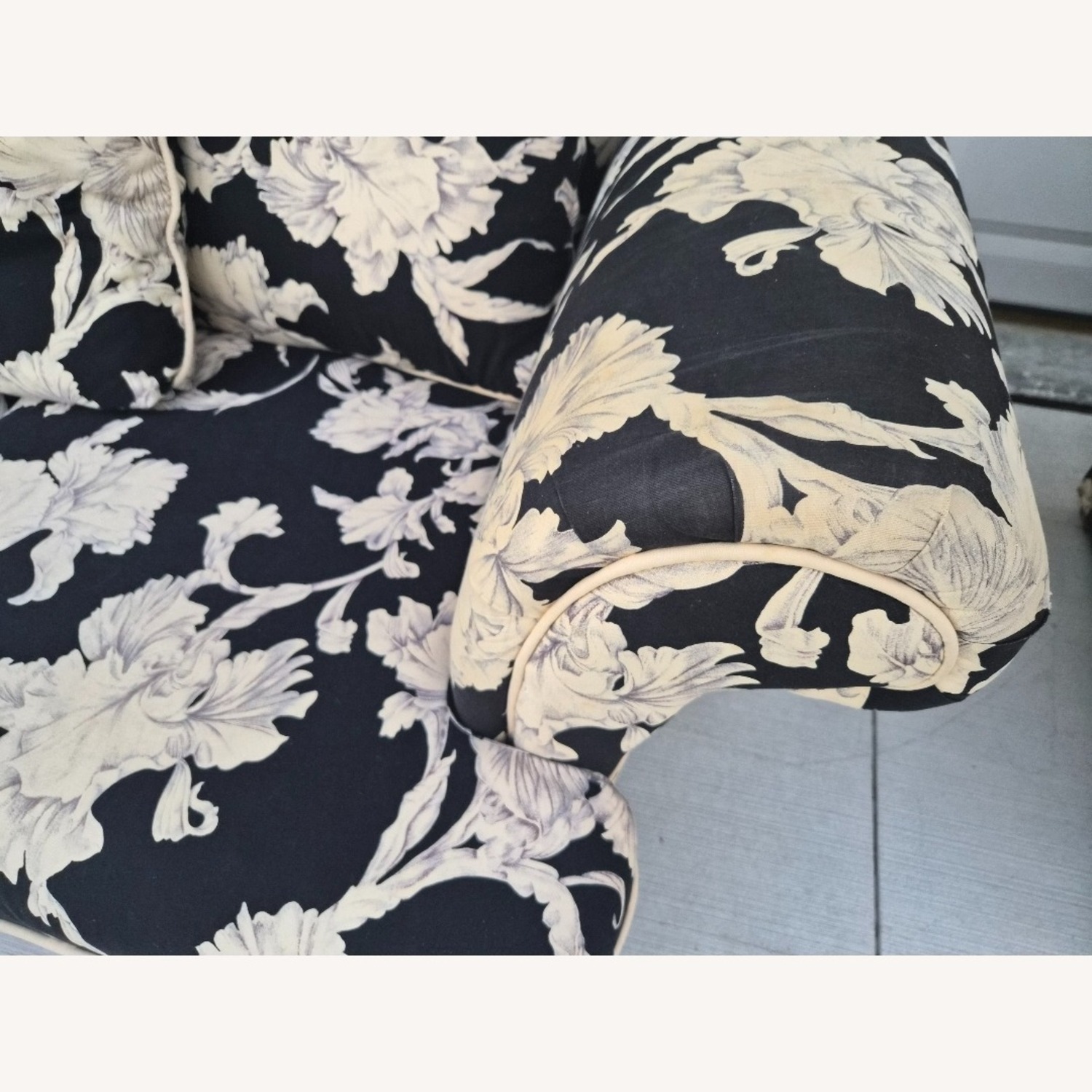 Vintage/Antique Finds 3+ Seater Sofa - image-5