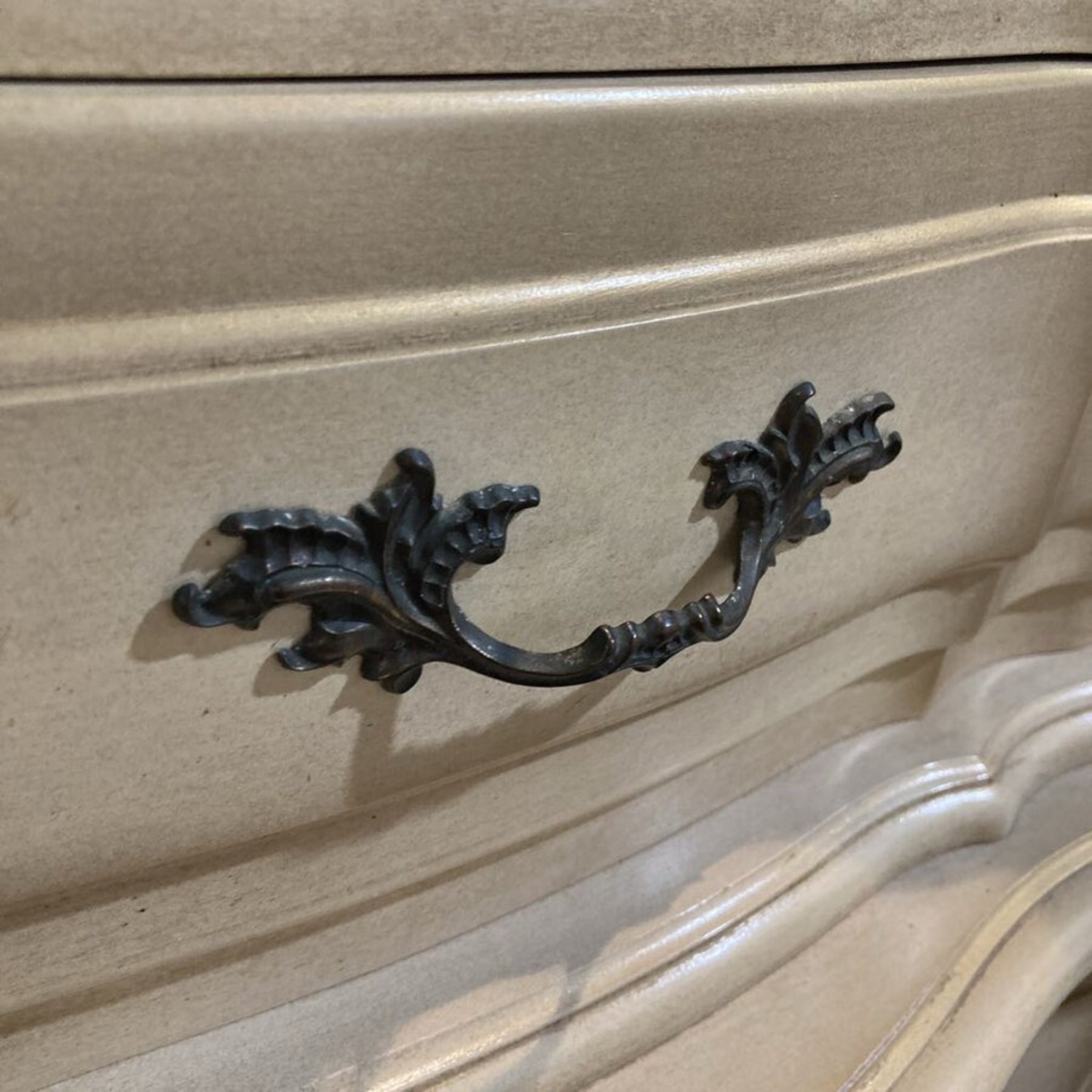 Dauphine Tall French Provincial 6-Drawer Dresser - image-9