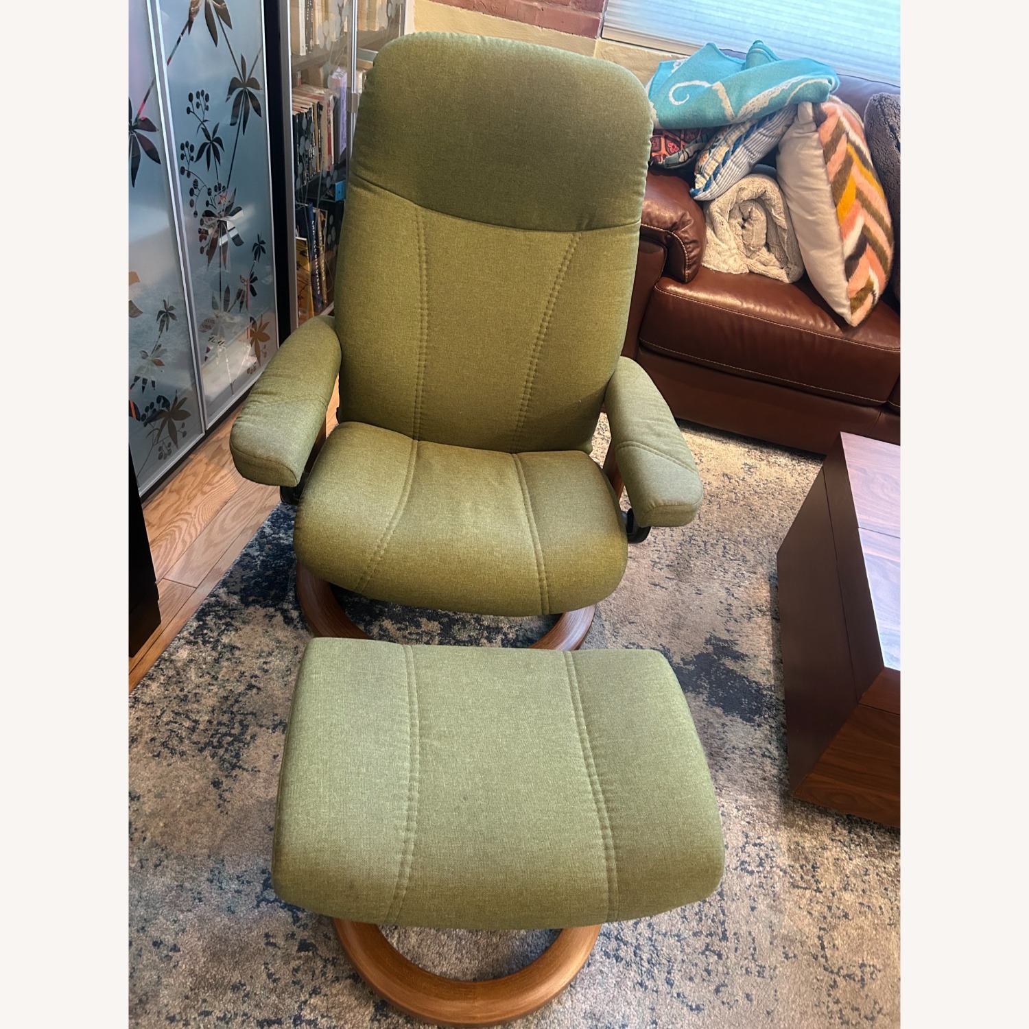 Green Fabric "Stressless" Recliner - image-6