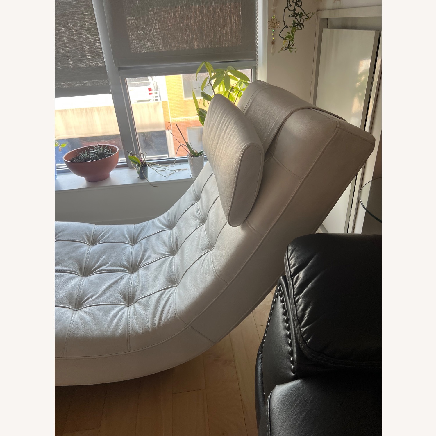 White Accent Lounge Chair Modern S Curve - image-6