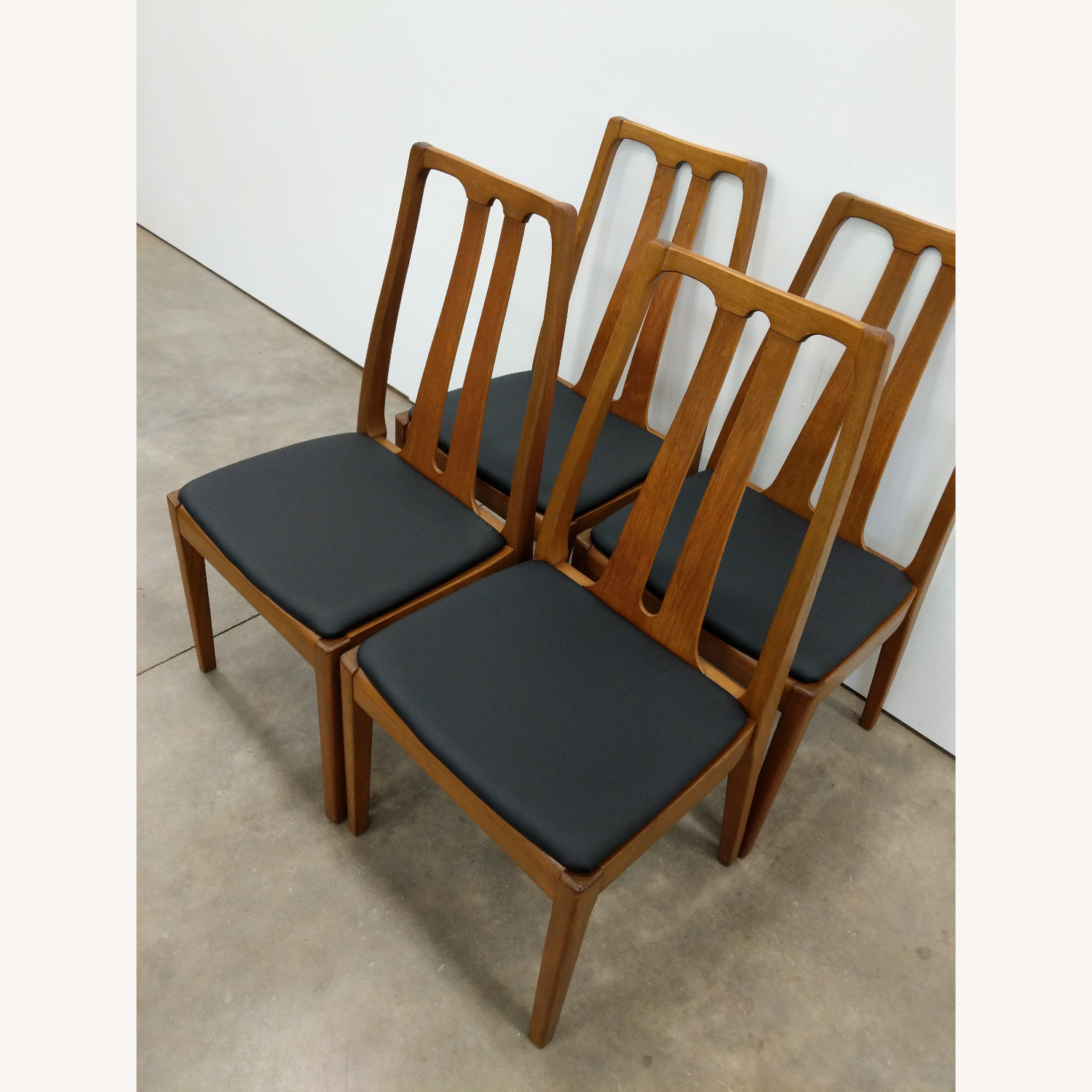 4 Vintage Mid Century Parker Knoll Dining Chairs - image-8
