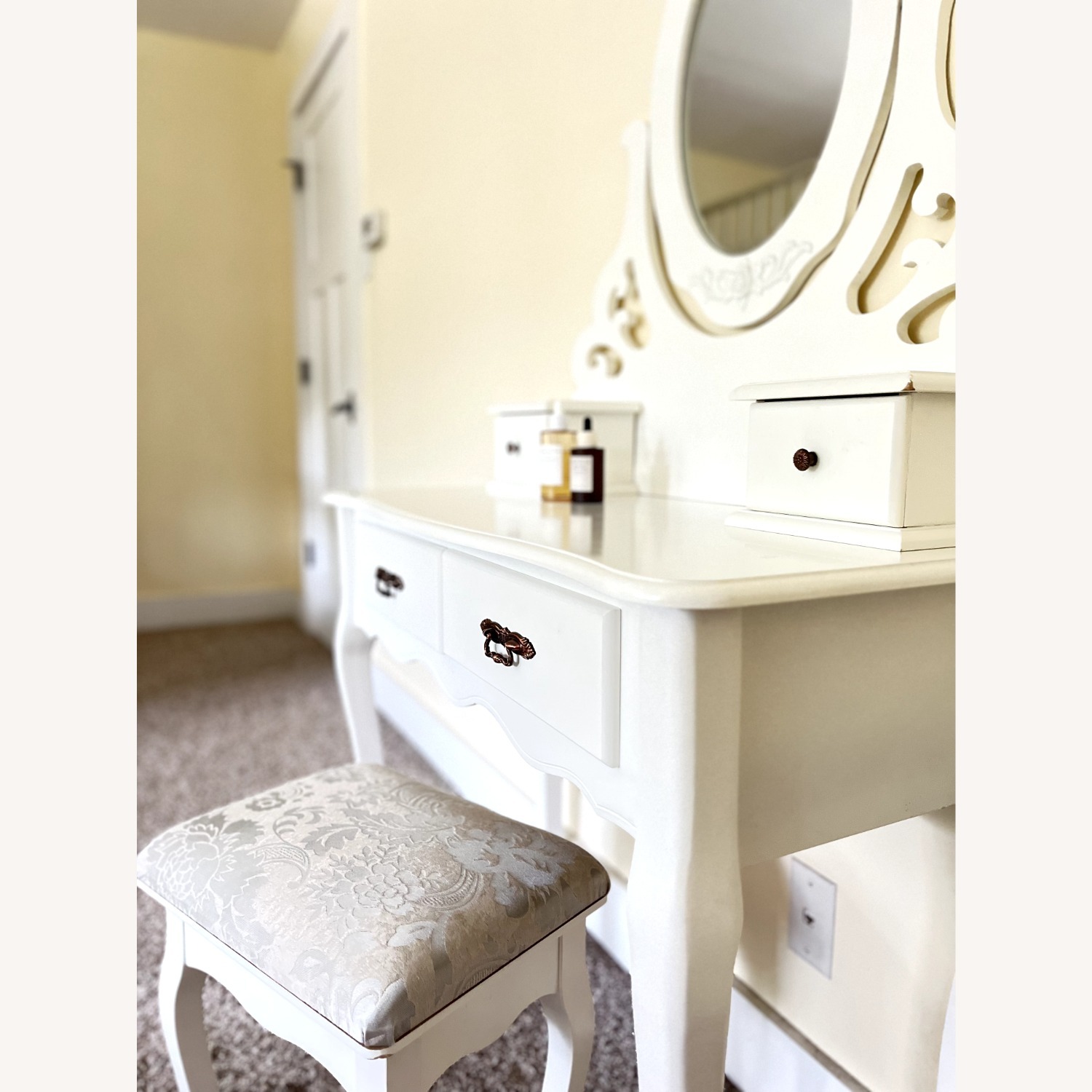 Antique White Wood Vanity Table and Stool Set - image-2