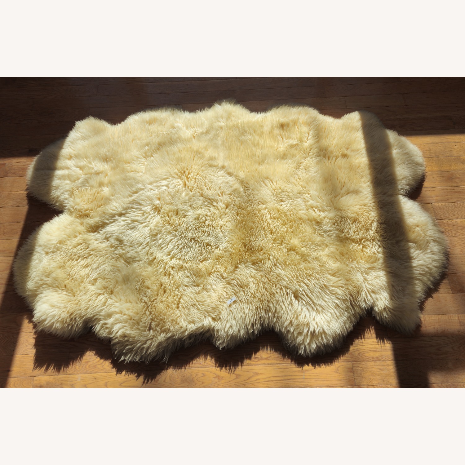 Bowron New Zealand Sheepskin Area Rug  4' x 6.5' - image-1
