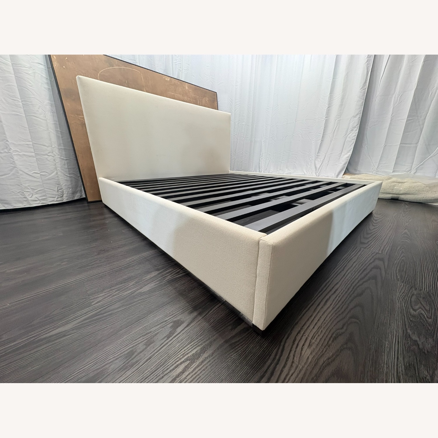 Restoration Hardware Lawson Fabric Panel Bed – King Upholstered - image-17
