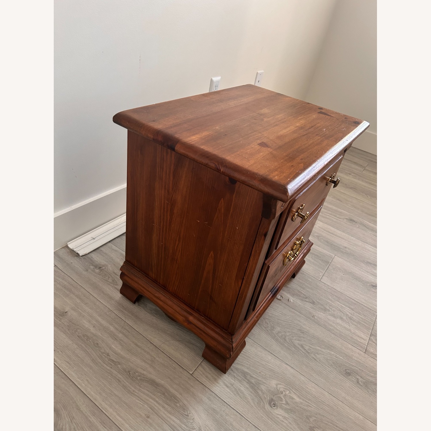 Colonial Bedside Table - image-3