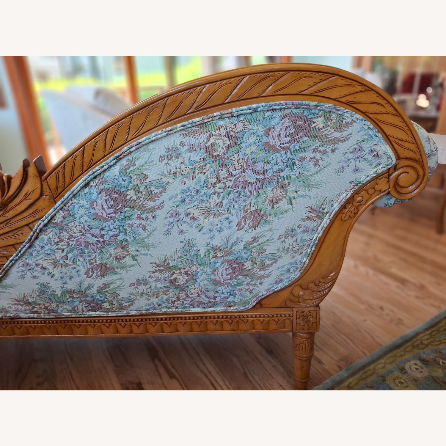 Vintage Chaise Lounge - image-2