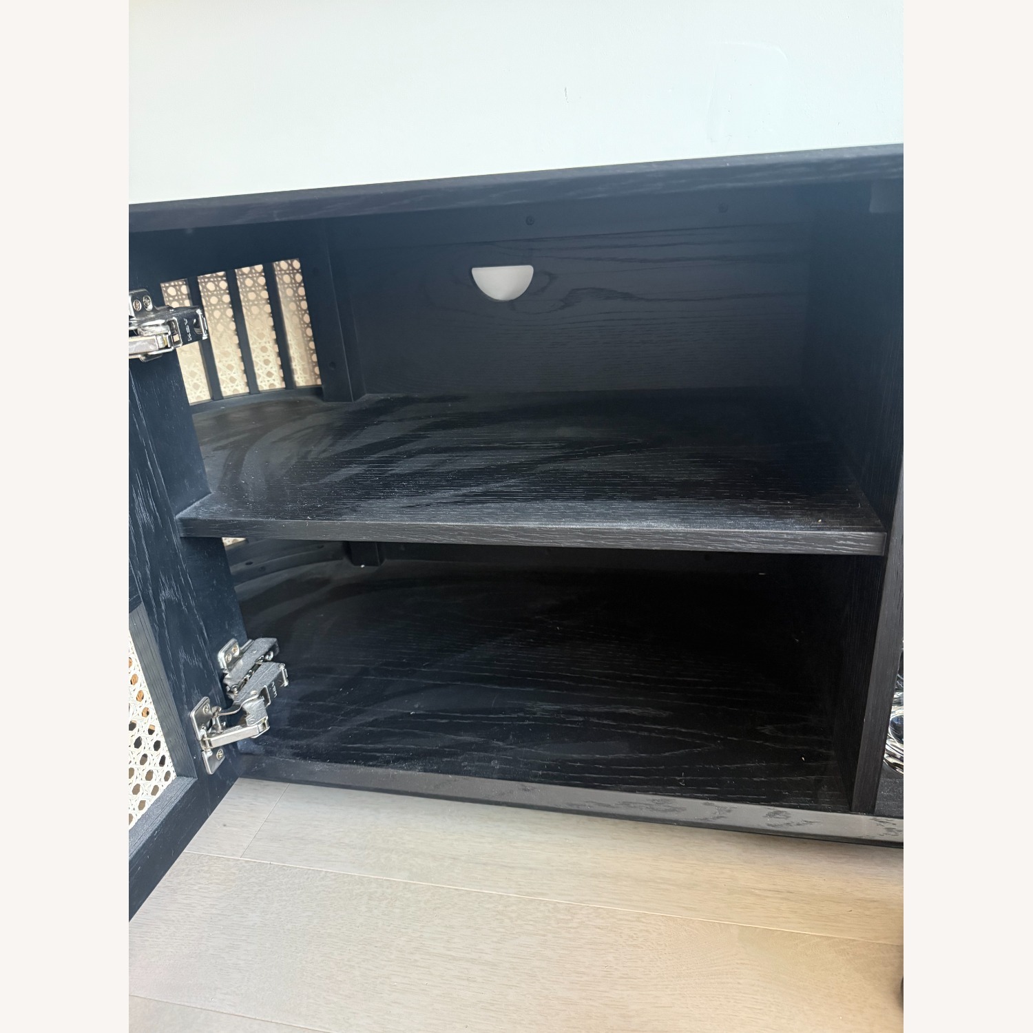 Article Candra Black Media Unit - image-4