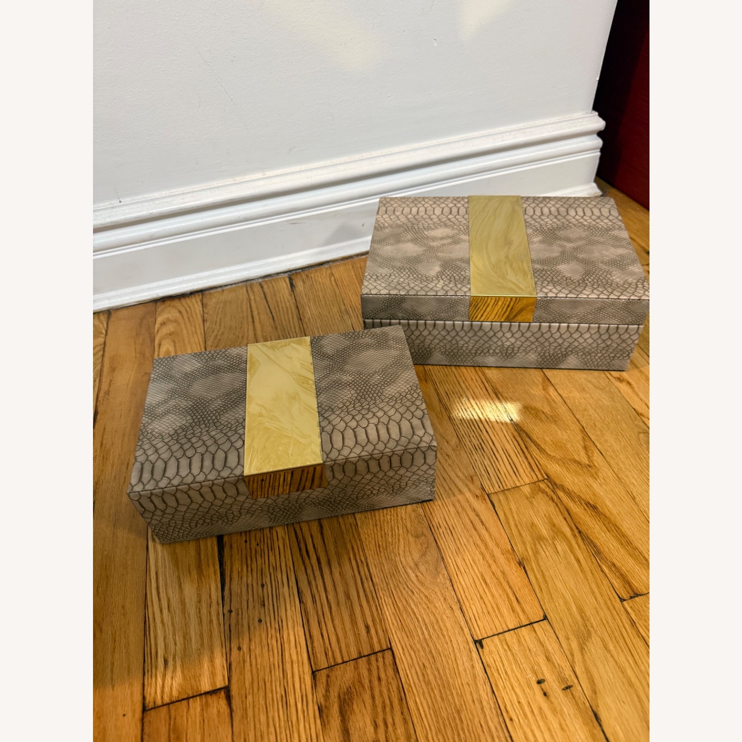 Light Brown Décor - image-3