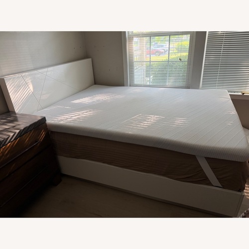 Used J&M Full Bed for sale on AptDeco