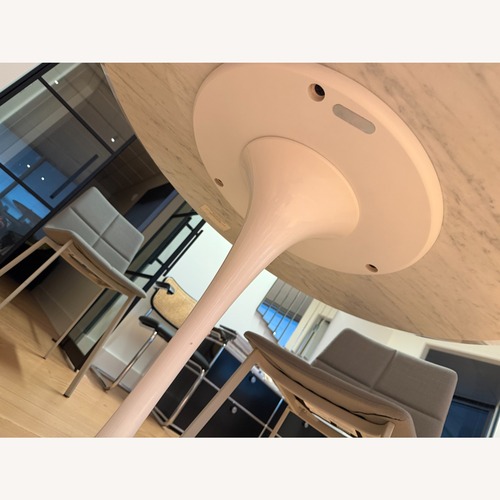 Used Knoll White Marble Saarinen Dining Table, Round 42 for sale on AptDeco