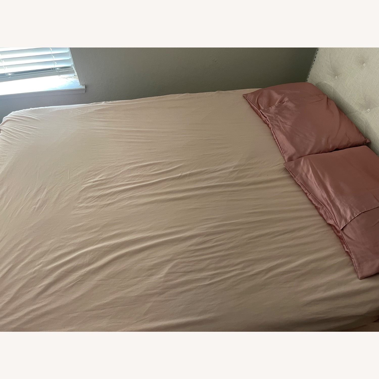 Queen Upholstered Bed Frame with Tufted Headboard - image-6