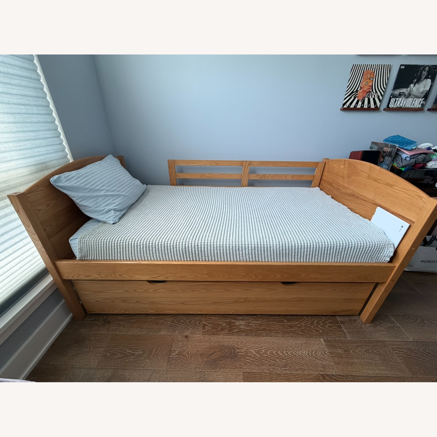 Pompanoosuc Mills Natural Wood Bunk Bed - image-2