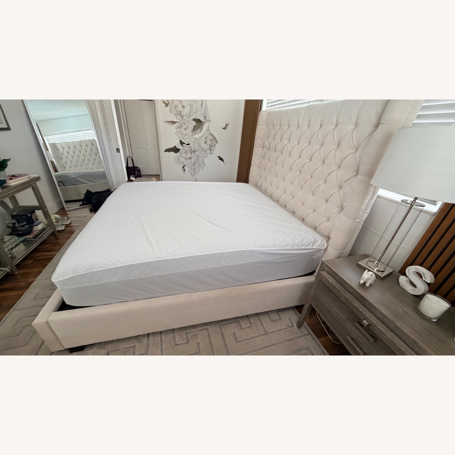 City Furniture Natural King Bed - image-4