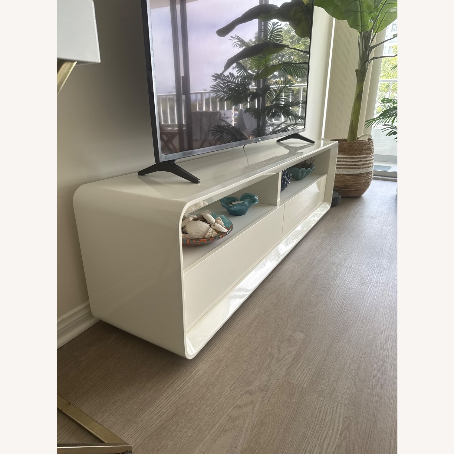 Scandinavian Designs Kopp Media Storage - image-3