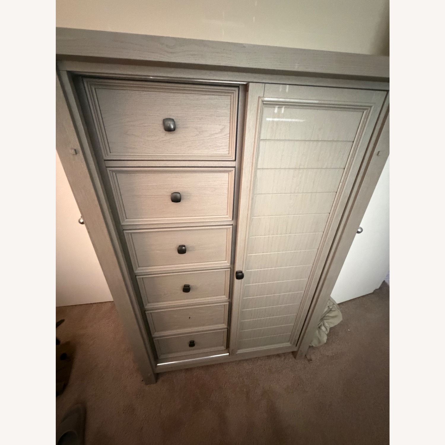Bob’s Furniture Gentlemen’s chest - image-3