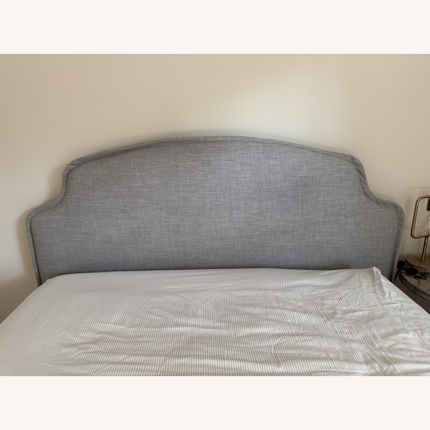 Structube Queen Bed - image-5