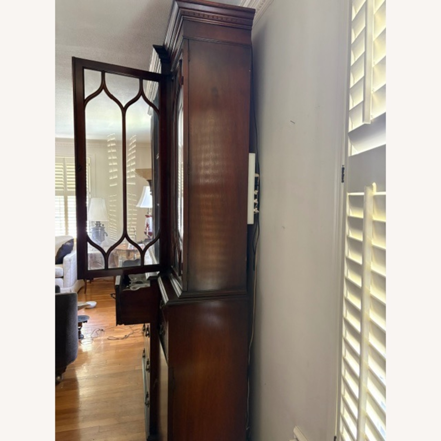 Vintage/Antique Dark Brown Bookcase - image-7