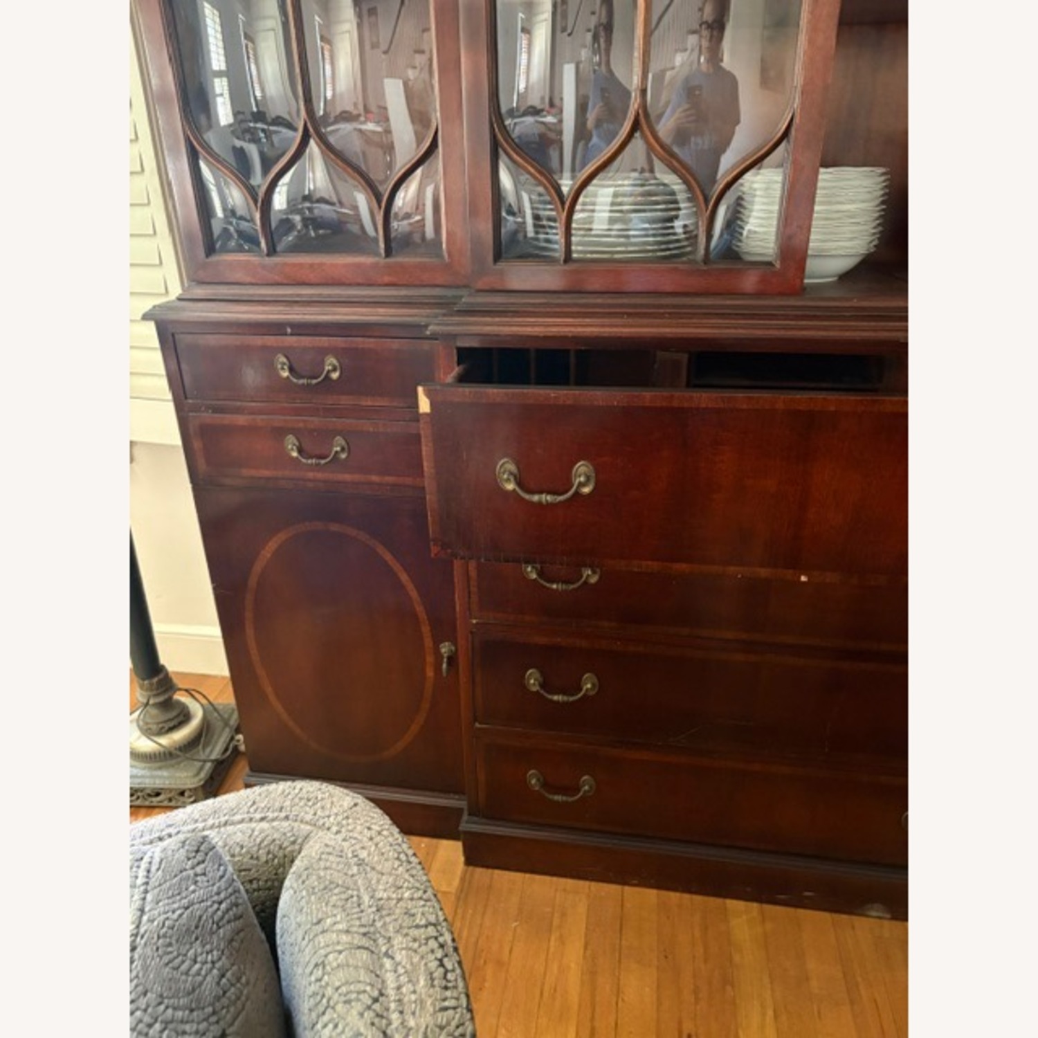 Vintage/Antique Dark Brown Bookcase - image-5