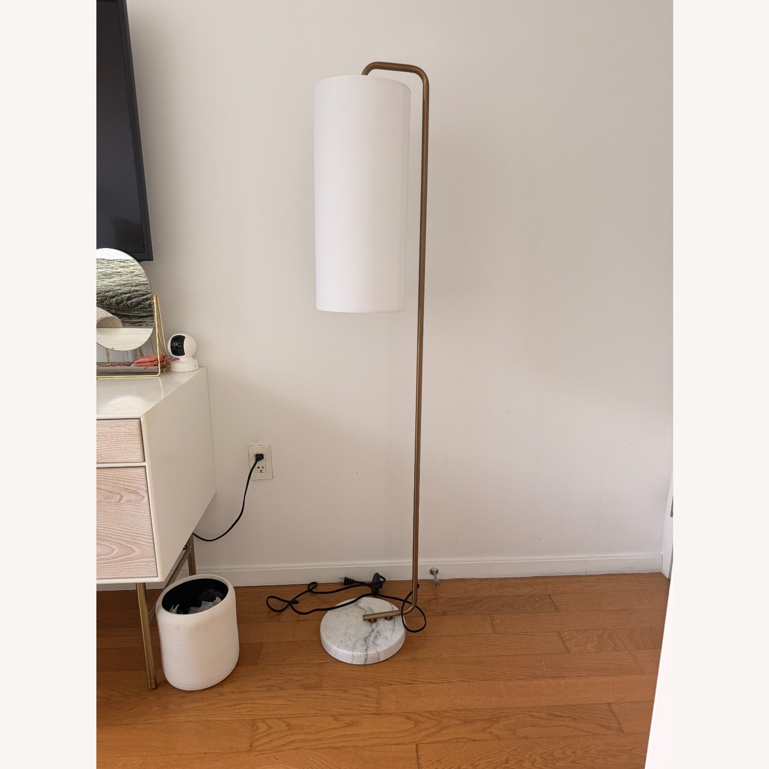 Safavieh White Metal Floor Lamp - image-4