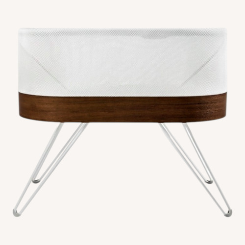 Used Snoo Smart Sleeper Basinet for sale on AptDeco