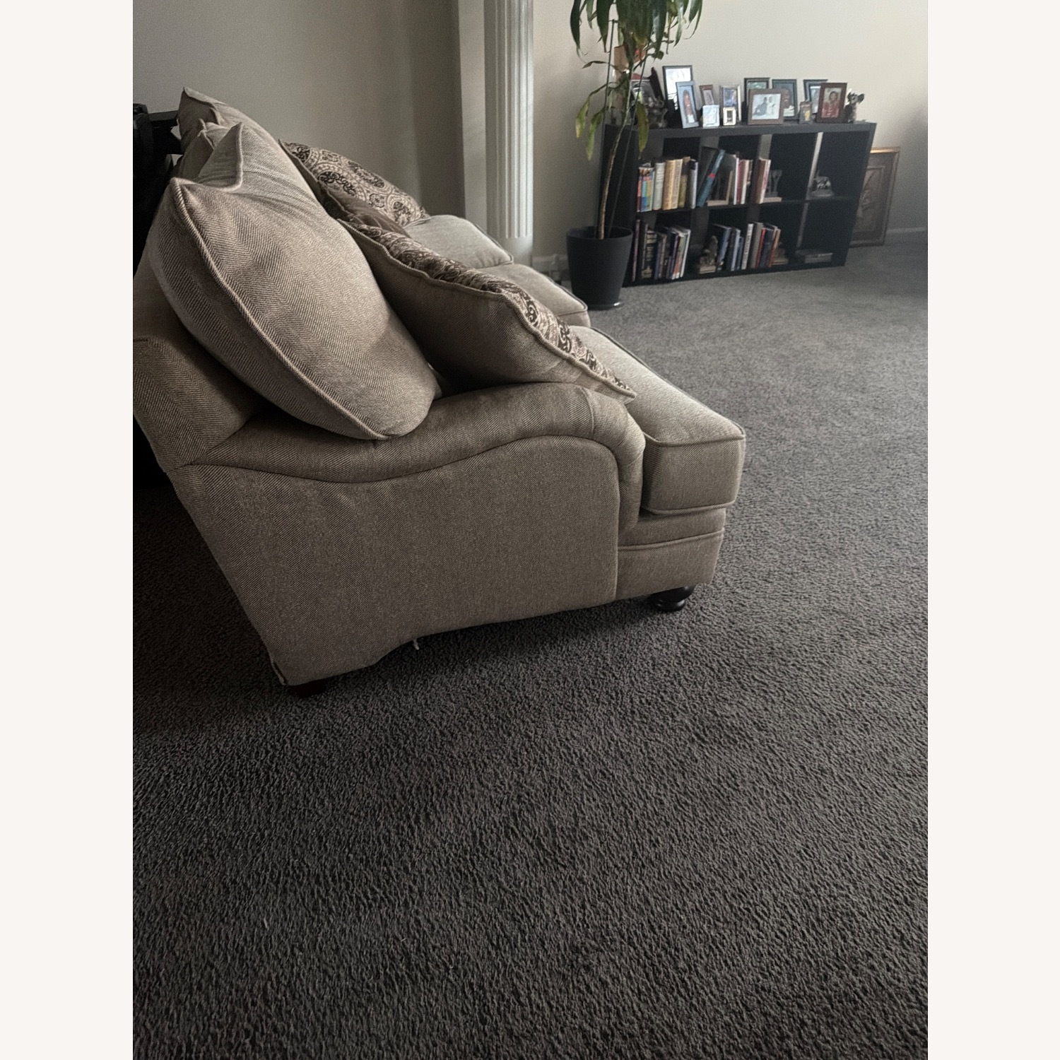 Marlo Sofa - image-2