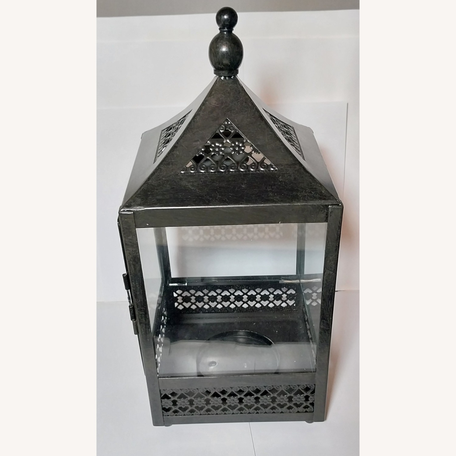 Contemporary Décor Metal Candle Lantern - image-1