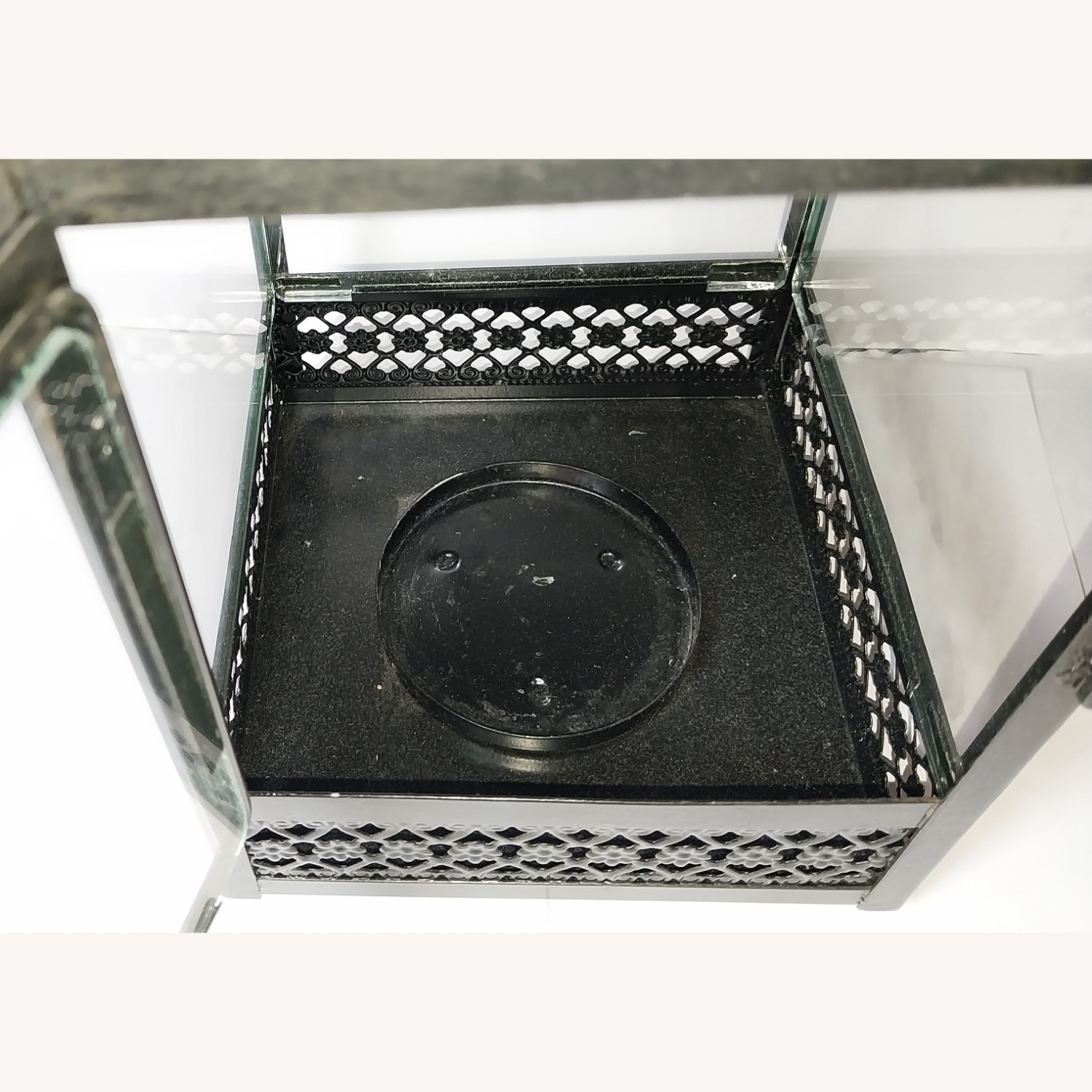 Contemporary Décor Metal Candle Lantern - image-4