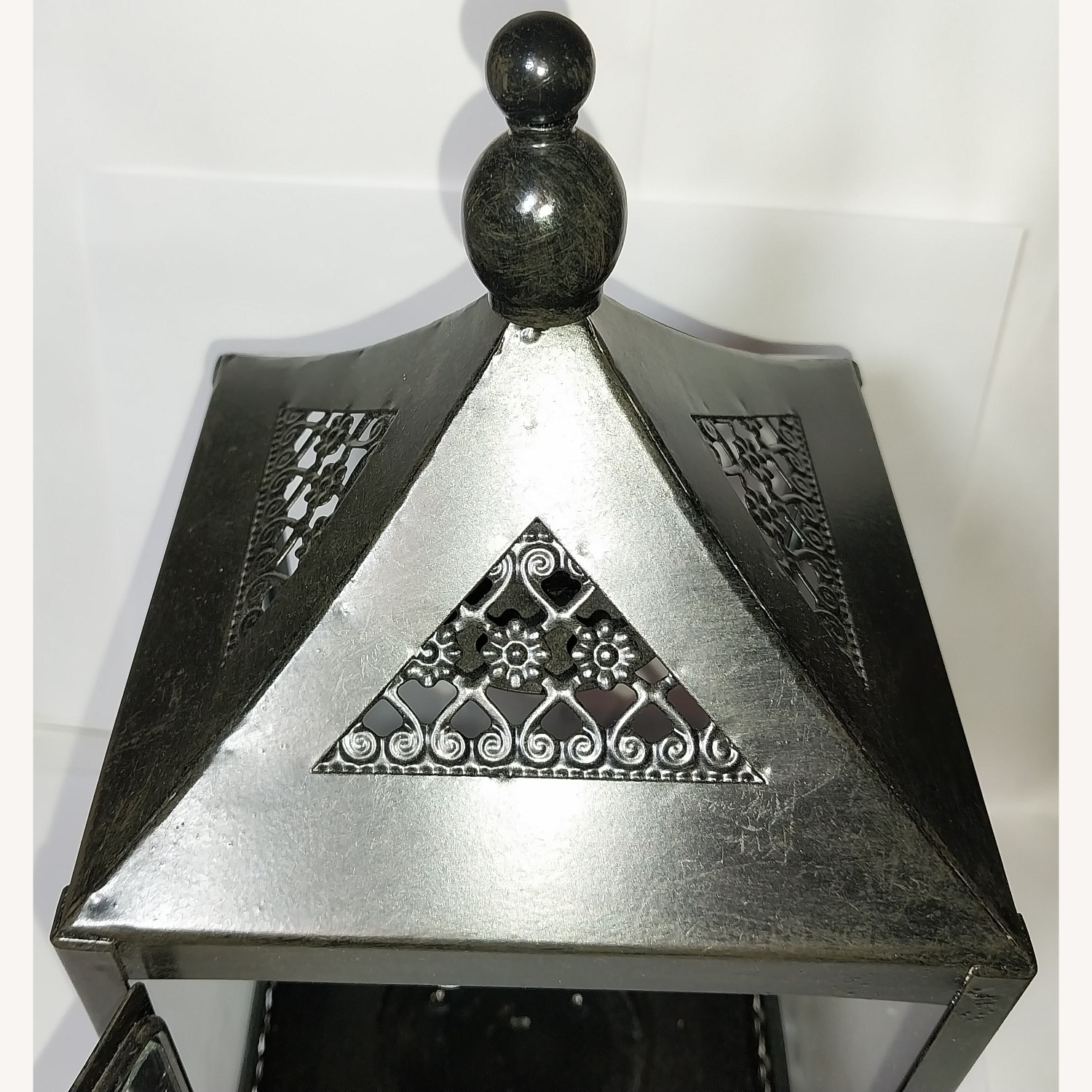 Contemporary Décor Metal Candle Lantern - image-13
