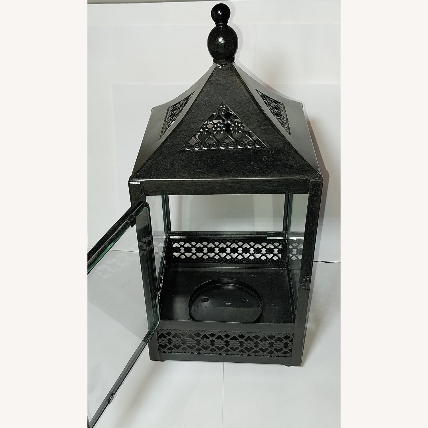 Contemporary Décor Metal Candle Lantern - image-5