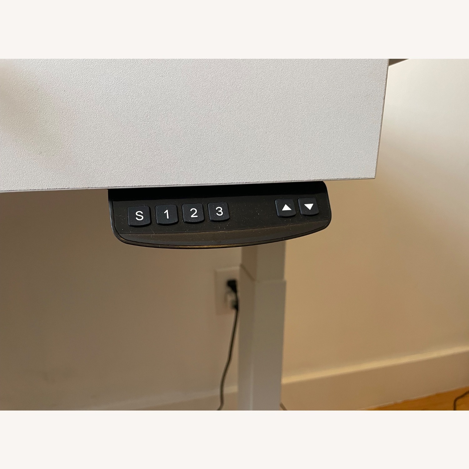 Bed Bath & Beyond White Electonic Standing Desk - image-8