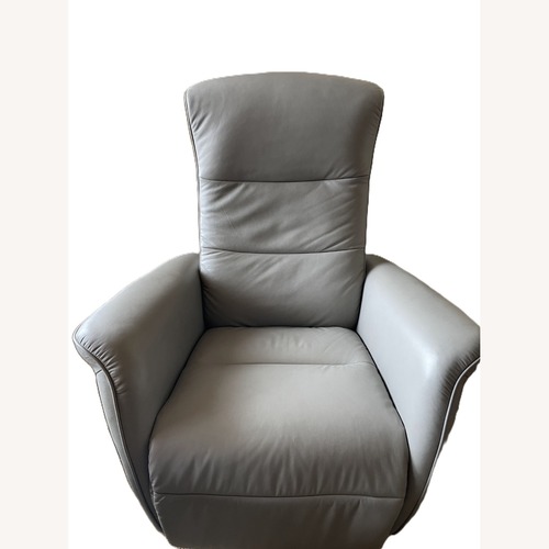 Used Stressless Mike Light Gray Leather Recliner for sale on AptDeco