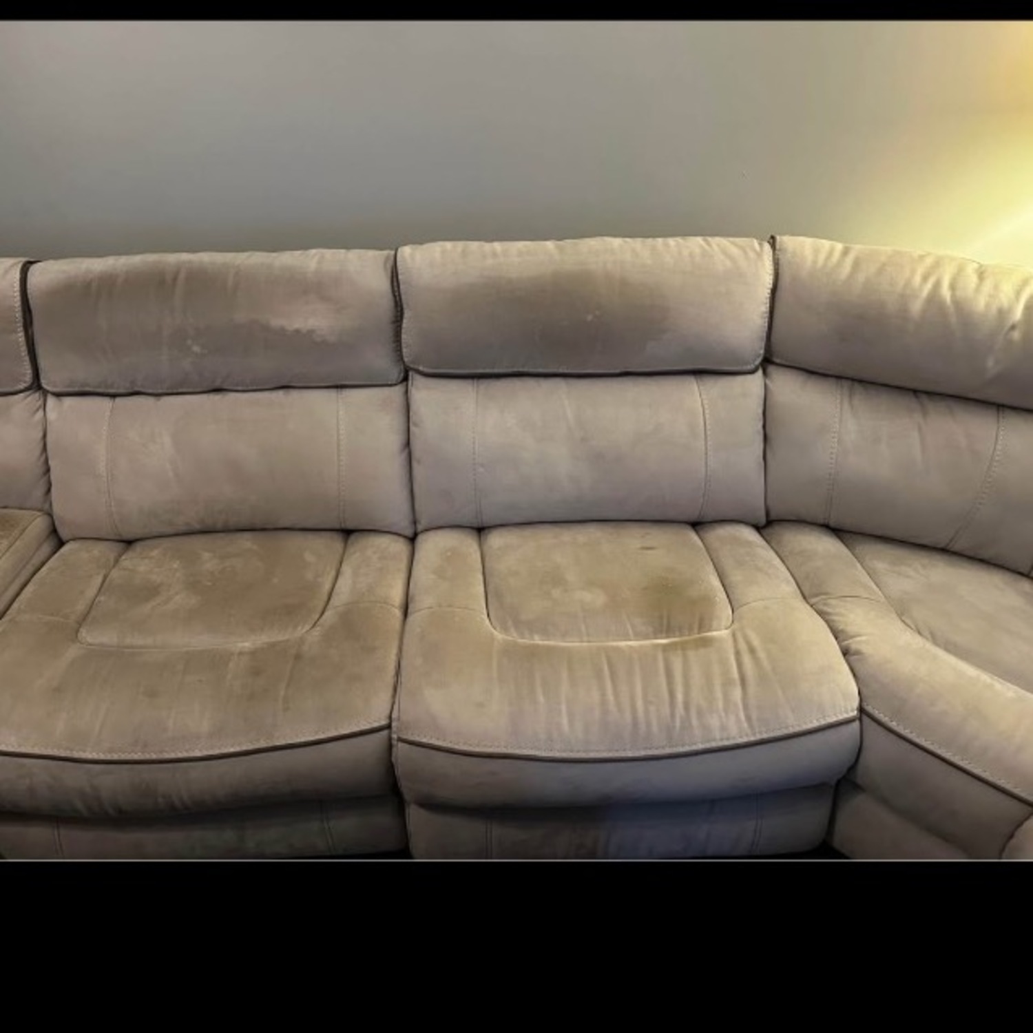 Bob's Discount Furniture 3+ Seater Sofa - image-4