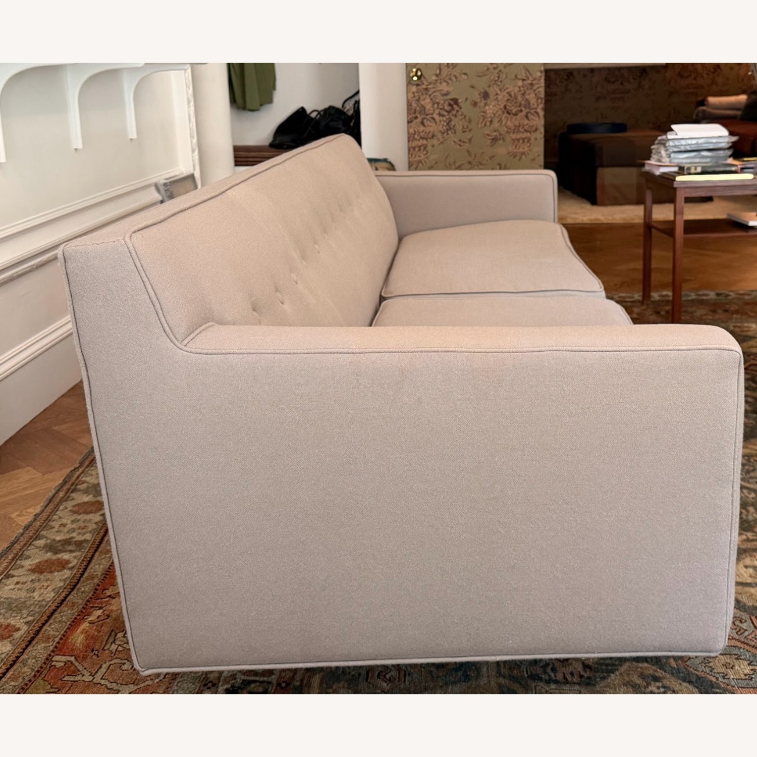 Vintage/Antique Light Gray Fabric 3+ Seater Sofa - image-4
