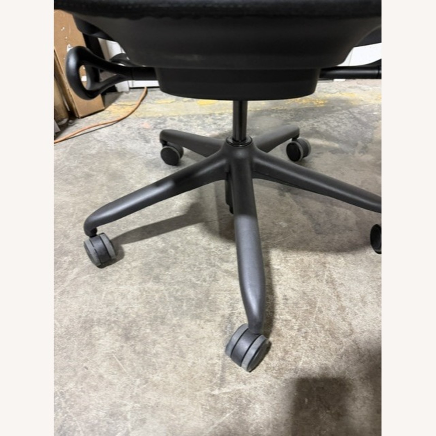 Herman Miller Sayl- Black/Graphite - image-5