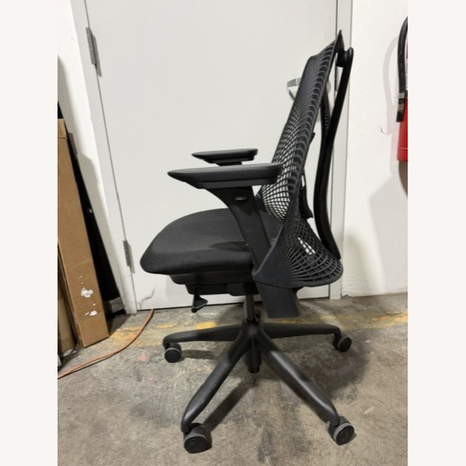 Herman Miller Sayl- Black/Graphite - image-4